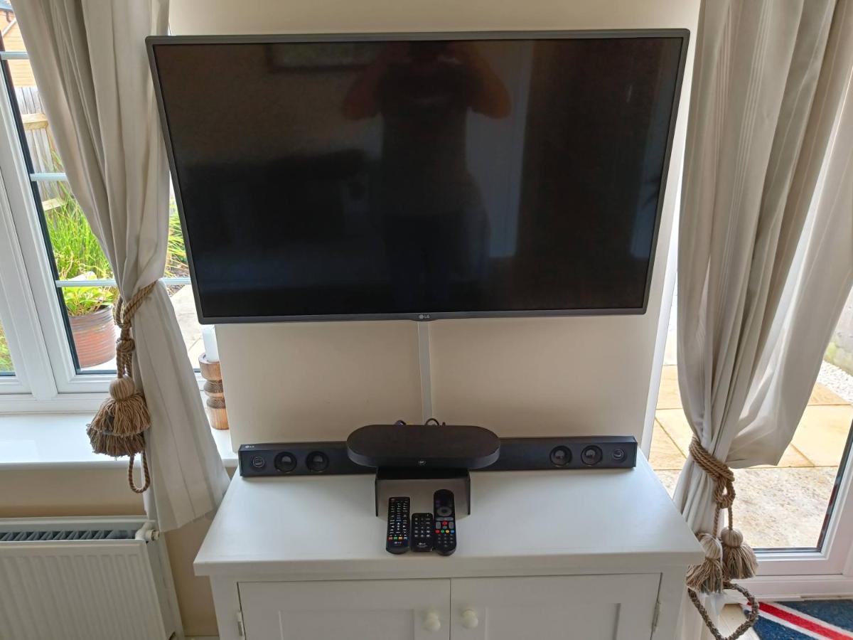 3 Bedroom Townhouse Near Bicester Village Esterno foto